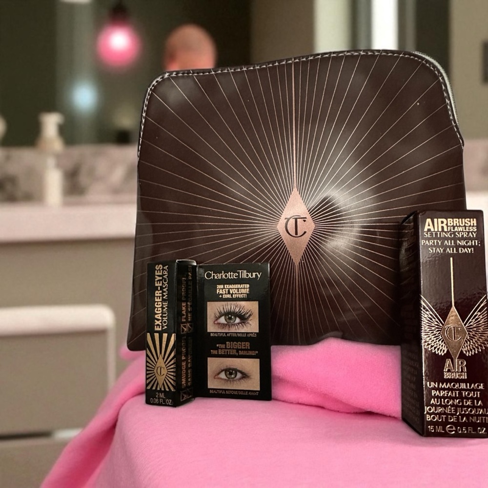 Charlotte Tilbury Bundle Mascara Mini Size .06 oz, Mini Setting Spray .5oz + Bag